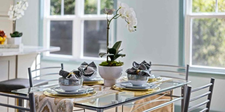 How Do You Choose a Dining Set That Matches Your Decor